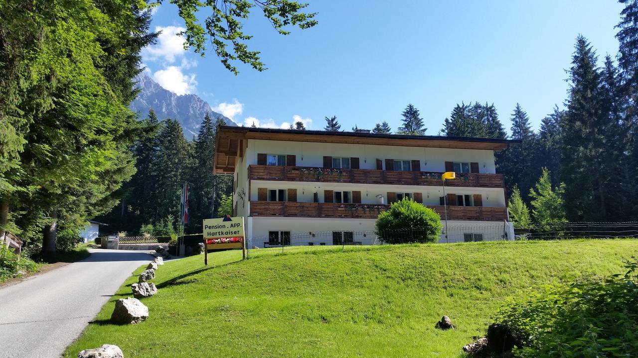Pension Und Appartements Hartkaiser Ellmau Exterior foto